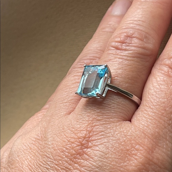 NWT Elegant Natural Swiss Blue Topaz 11X9mm in 925 Sterling Silver Ring Size 8 - Picture 10 of 14